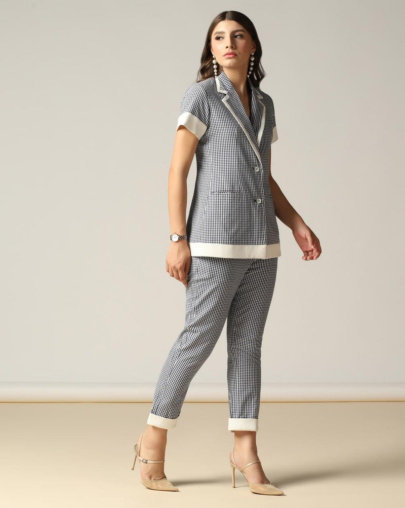 CHIC CHECKMATE with Trouser