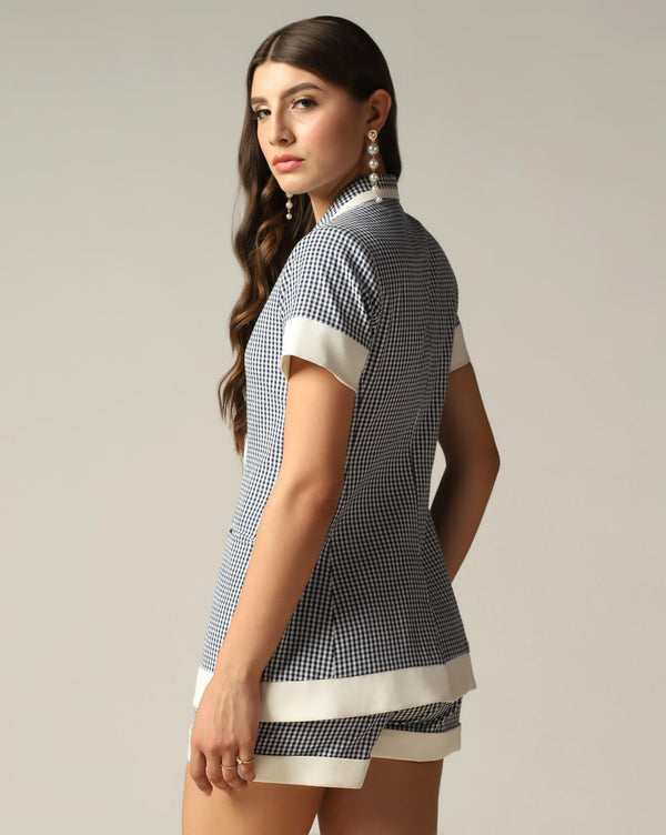 CHIC CHECKMATE